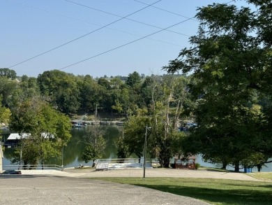 GREAT LAKE VIEW!  Like new, 1 year old, custom built home on Peninsula Golf Resort in Kentucky - for sale on GolfHomes.com, golf home, golf lot