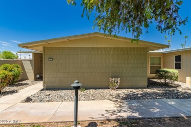 Look no further! This single-story 2-bedroom townhome is the one on Sun City-Willow Creek / Willow Brook  in Arizona - for sale on GolfHomes.com, golf home, golf lot