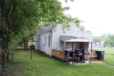 Location, location!  This 3 bedroom home is walking distance to on Cherry Valley Golf Course in Indiana - for sale on GolfHomes.com, golf home, golf lot