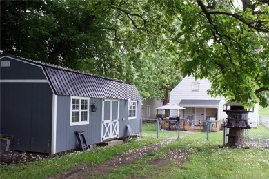 Location, location!  This 3 bedroom home is walking distance to on Cherry Valley Golf Course in Indiana - for sale on GolfHomes.com, golf home, golf lot