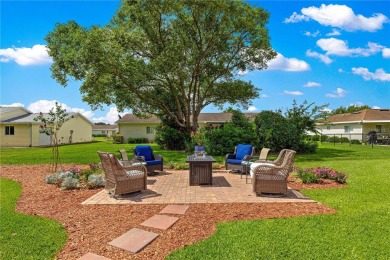 Welcome to Spruce Creek South, a gated 55+ golf cart-friendly on The Links of Spruce Creek in Florida - for sale on GolfHomes.com, golf home, golf lot