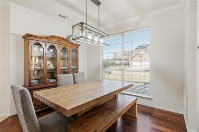 CHARMING 2 STORY ON A LARGE CORNER LOT! Fall in love with this on Oakmont Country Club in Texas - for sale on GolfHomes.com, golf home, golf lot