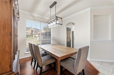 CHARMING 2 STORY ON A LARGE CORNER LOT! Fall in love with this on Oakmont Country Club in Texas - for sale on GolfHomes.com, golf home, golf lot
