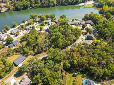 Close to Lake Loch Lochmond, Tiree Park and boat launch, and on Bella Vista Country Club - Highlands in Arkansas - for sale on GolfHomes.com, golf home, golf lot