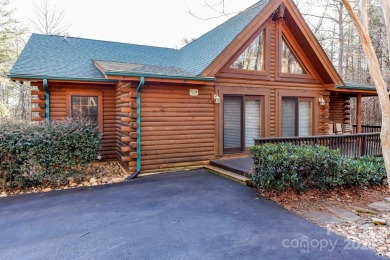 3600 sq ft, 3 bedroom, 3 bath, Southland Log home just 1 mile on Rumbling Bald Resort on Lake Lure in North Carolina - for sale on GolfHomes.com, golf home, golf lot