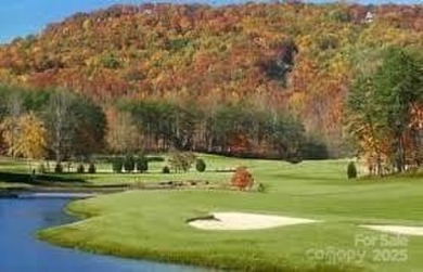 3600 sq ft, 3 bedroom, 3 bath, Southland Log home just 1 mile on Rumbling Bald Resort on Lake Lure in North Carolina - for sale on GolfHomes.com, golf home, golf lot