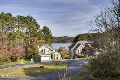 Looking for a year-round, lakeview lot to build your dream home on Toqua Golf Course - Loudon County in Tennessee - for sale on GolfHomes.com, golf home, golf lot