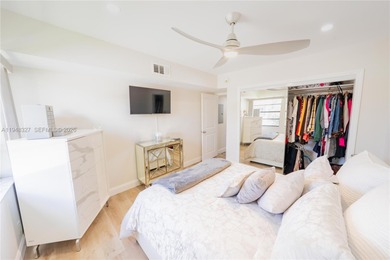 Leave the snow behind and enjoy the sunshine in this beautifully on Kings Point Golf -Flanders Way in Florida - for sale on GolfHomes.com, golf home, golf lot