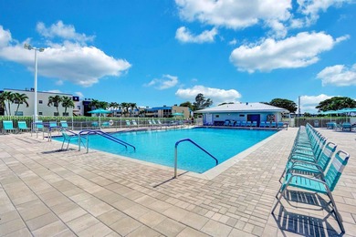 Leave the snow behind and enjoy the sunshine in this beautifully on Kings Point Golf -Flanders Way in Florida - for sale on GolfHomes.com, golf home, golf lot