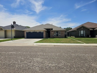 Beautiful 4-bed, 2-bath home just steps from the Andrews County on Andrews County Golf Course in Texas - for sale on GolfHomes.com, golf home, golf lot