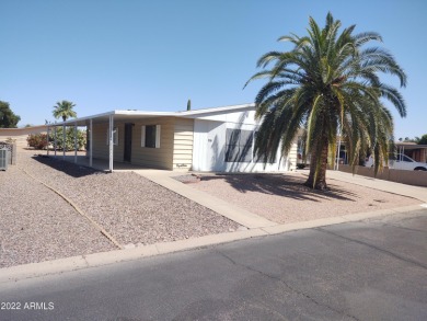 Nice 2 bedroom, 2 bath home in Fountain of the Sun. Home is on Fountain of the Sun Country Club in Arizona - for sale on GolfHomes.com, golf home, golf lot