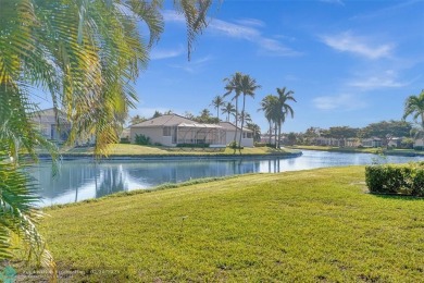 REDUCED! BRING OFFERS! Very private 3/2 villa located in guard on Aberdeen Golf and Country Club in Florida - for sale on GolfHomes.com, golf home, golf lot