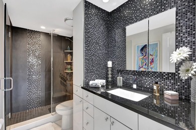 PENTHOUSE WITH VIEW GOLF AND CITY IN A PRIVATE GOLF COMMUNITY on The President Country Club in Florida - for sale on GolfHomes.com, golf home, golf lot