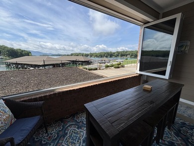 This fully furnished 2-bedroom, 2-bath condo offers a turn-key on Mariners Landing Golf and Country Club in Virginia - for sale on GolfHomes.com, golf home, golf lot