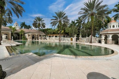 BRING ALL OFFERS! SELLER TO OFFER CREDIT TOWARD CLOSING. Welcome on Wycliffe Golf and Country Club in Florida - for sale on GolfHomes.com, golf home, golf lot