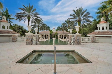BRING ALL OFFERS! SELLER TO OFFER CREDIT TOWARD CLOSING. Welcome on Wycliffe Golf and Country Club in Florida - for sale on GolfHomes.com, golf home, golf lot