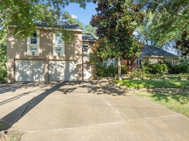 Calling all golfers and lake lovers! This beautiful large family on Emerald Bay Club in Texas - for sale on GolfHomes.com, golf home, golf lot