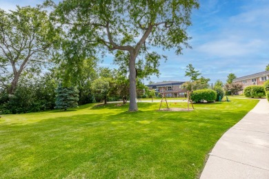 Perfect for first-time buyers, downsizers, or investors! This on Downers Grove Golf Club in Illinois - for sale on GolfHomes.com, golf home, golf lot
