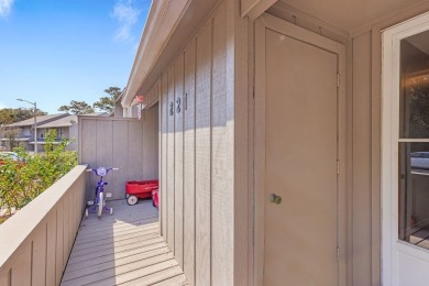 Beautiful townhouse with stunning views of the 18th hole on the on Diamondhead Country Club in Mississippi - for sale on GolfHomes.com, golf home, golf lot