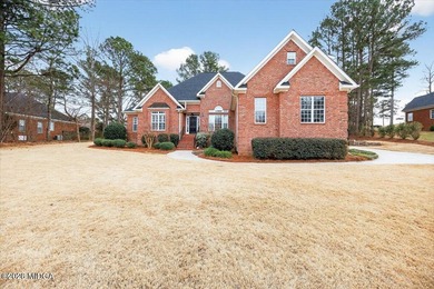 This pristine home has everything you want and need! The updated on Barrington Hall Golf Course in Georgia - for sale on GolfHomes.com, golf home, golf lot