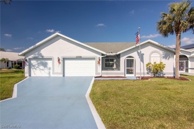 Highly motivated seller! Come see this GEM in the community on Sabal Springs Golf and Racquet Club in Florida - for sale on GolfHomes.com, golf home, golf lot
