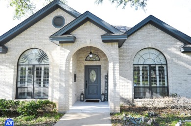 This beautiful custom-built home is nestled on nearly half an on Delaware Springs Golf Course in Texas - for sale on GolfHomes.com, golf home, golf lot