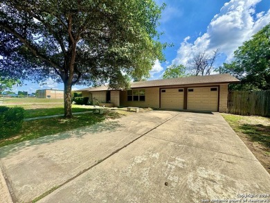 (Garage has been converted into living space or 3rd bedroom on Windcrest Golf Club in Texas - for sale on GolfHomes.com, golf home, golf lot