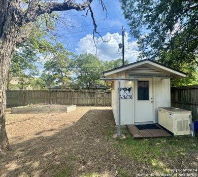 (Garage has been converted into living space or 3rd bedroom on Windcrest Golf Club in Texas - for sale on GolfHomes.com, golf home, golf lot