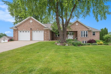 This executive ranch-style home has been stylishly updated and on Railside Golf Club in Michigan - for sale on GolfHomes.com, golf home, golf lot