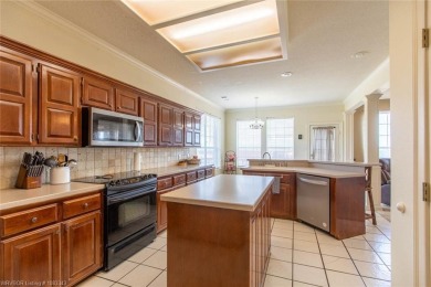 Welcome to a fantastic home on Eagle Crest Golf Course! Discover on Eagle Crest Golf Course in Arkansas - for sale on GolfHomes.com, golf home, golf lot