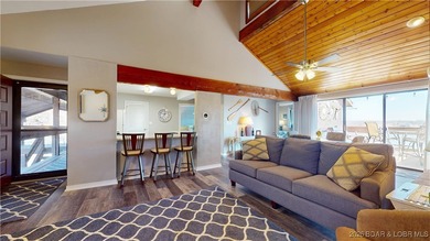 LAKE OF THE OZARKS | TOP-FLOOR CONDOMINIUM Enjoy breathtaking on The Oaks Golf Course in Missouri - for sale on GolfHomes.com, golf home, golf lot