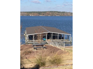 Edgewater has it all! Enjoy amenities such as an 18-hole golf on Edgewater Golf Club in South Carolina - for sale on GolfHomes.com, golf home, golf lot