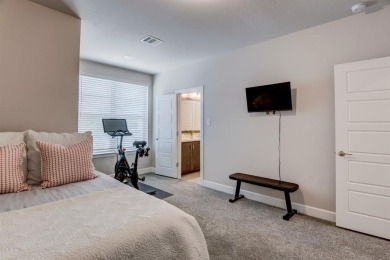 Tucked inside a secure, gated community, this modern on Stevens Park Golf Course in Texas - for sale on GolfHomes.com, golf home, golf lot