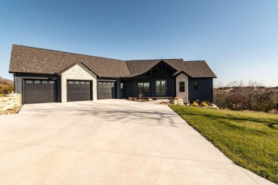 Are you looking for a new home, but don't want to wait 18 months on Ledgestone Country Club and Golf Course in Missouri - for sale on GolfHomes.com, golf home, golf lot