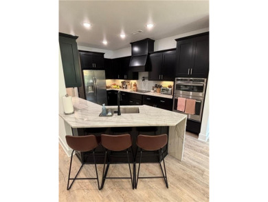 This beautifully maintained 4-bedroom, 2-bathroom home built was on Branchwood Golf Course in Arkansas - for sale on GolfHomes.com, golf home, golf lot