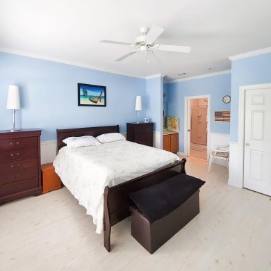 Relaxation and Style on Lake Marion!  Fully furnished 2-bedroom on Santee-Cooper Country Club in South Carolina - for sale on GolfHomes.com, golf home, golf lot