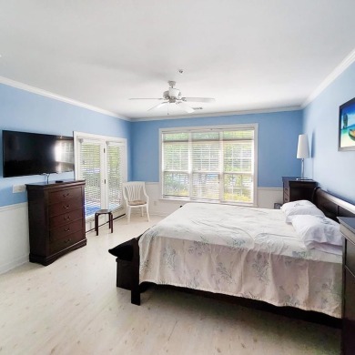 Relaxation and Style on Lake Marion!  Fully furnished 2-bedroom on Santee-Cooper Country Club in South Carolina - for sale on GolfHomes.com, golf home, golf lot