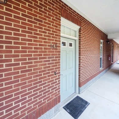 Relaxation and Style on Lake Marion!  Fully furnished 2-bedroom on Santee-Cooper Country Club in South Carolina - for sale on GolfHomes.com, golf home, golf lot