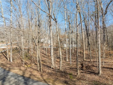 LIVE WHERE YOU PLAY! Imagine building your dream home on the on The Trail At Chickasaw Pointe in South Carolina - for sale on GolfHomes.com, golf home, golf lot