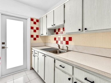 Enjoy the South Florida lifestyle at Leisureville, a desirable on Leisureville Community Association in Florida - for sale on GolfHomes.com, golf home, golf lot