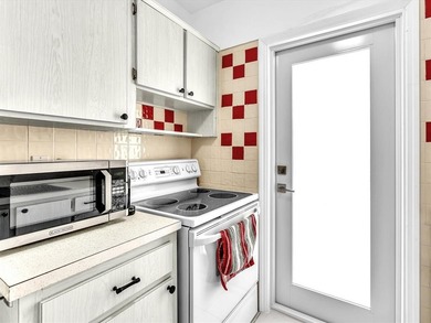 Enjoy the South Florida lifestyle at Leisureville, a desirable on Leisureville Community Association in Florida - for sale on GolfHomes.com, golf home, golf lot