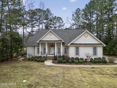 Beautiful one-owner custom-built home located on beautiful on Barrington Hall Golf Course in Georgia - for sale on GolfHomes.com, golf home, golf lot