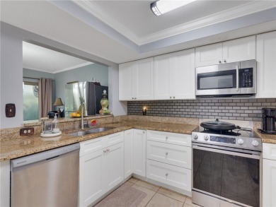 Discover your ideal retreat in this rare 2 bed, 2 bath on Meadowood Golf and Tennis Club in Florida - for sale on GolfHomes.com, golf home, golf lot