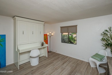 Location, Location, Location! This updated golf course condo on London Bridge Golf Course in Arizona - for sale on GolfHomes.com, golf home, golf lot