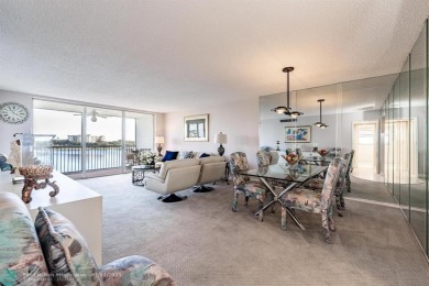 EXPERIENCE DRAMATIC WATER VIEWS FROM THIS CORNER TURNKEY UNIT! on Palm-Aire Country Club and Resort - Palms in Florida - for sale on GolfHomes.com, golf home, golf lot