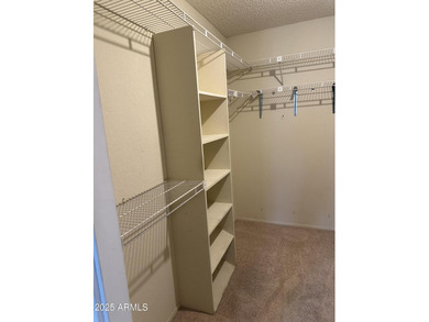 Don't miss this Sun Lakes charmer! This 2 bedroom/2 bathroom on Sun Lakes Country Club in Arizona - for sale on GolfHomes.com, golf home, golf lot