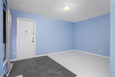 PRICE REDUCTION!!!!! Discover the potential of this attached on The Glades Golf and Country Club in Florida - for sale on GolfHomes.com, golf home, golf lot