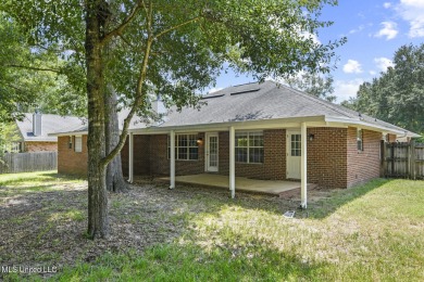 WIde open spaces is the thought that comes to mind inside this on Diamondhead Country Club in Mississippi - for sale on GolfHomes.com, golf home, golf lot