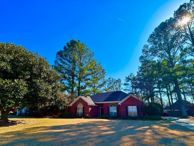 New roof June 2024. Lovely 3-bedroom, 2-bath home nestled in on Emerald Mountain Golf Course in Alabama - for sale on GolfHomes.com, golf home, golf lot