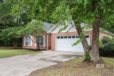 Charming, well-kept ranch style home in the heart of Lake on Lake Forest Yacht and Country Club in Alabama - for sale on GolfHomes.com, golf home, golf lot